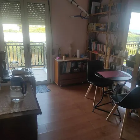 Проживание в семье Fani's Family House